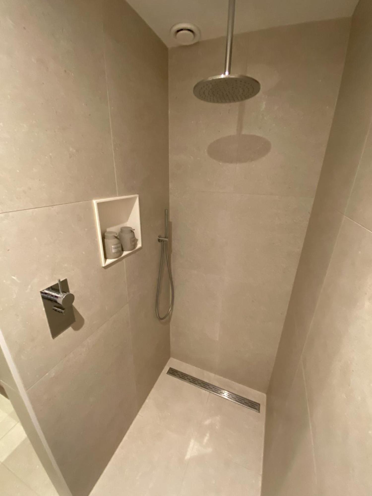 B&B Appartement Rebel And Moon In Het Centrum Van Alblasserdam المظهر الخارجي الصورة